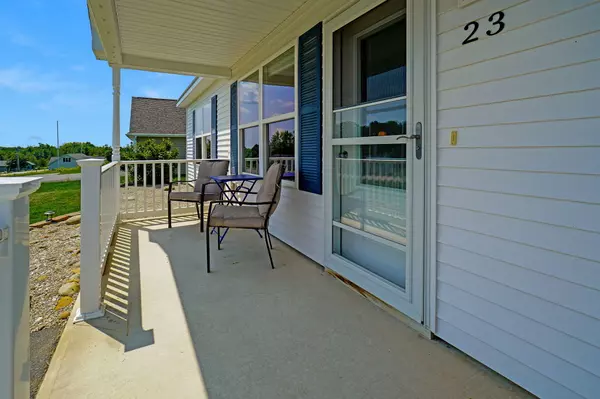 Waterville, ME 04901,23 Meadow DR