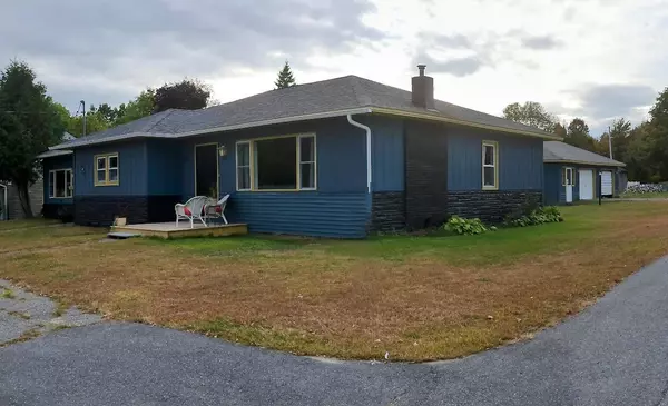 56 Cedar ST, East Millinocket, ME 04430