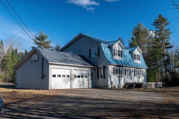 655 Hartland RD, Canaan, ME 04924