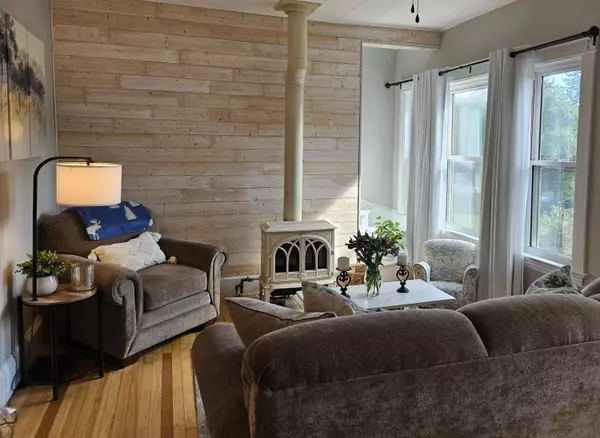 Rumford, ME 04276,420 Pine ST