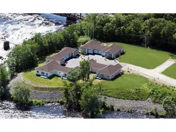 5 Shore DR #5, Orono, ME 04473