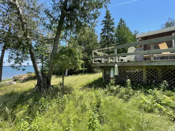 Gouldsboro, ME 04607,45 Maple Leaf DR