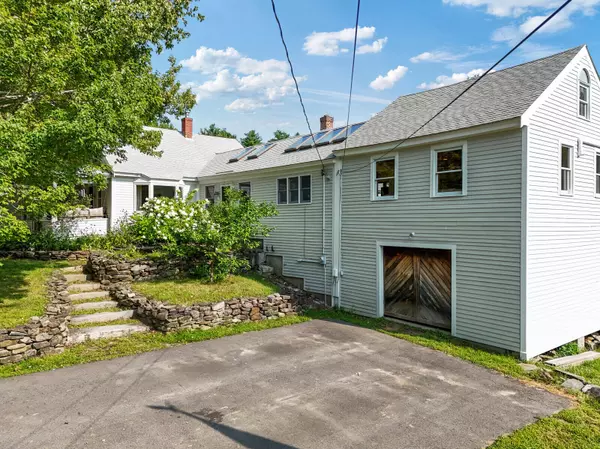 Mount Vernon, ME 04352,152 Dunns Corner RD