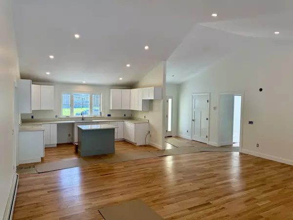 Topsham, ME 04021,42 Forest Glen LN