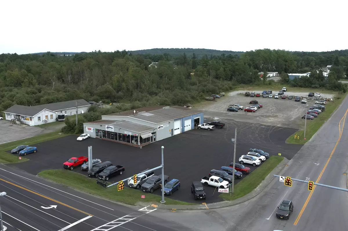 Thomaston, ME 04861,165 New County RD