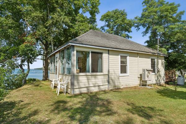 3 Cove Side DR, Harpswell, ME 04079