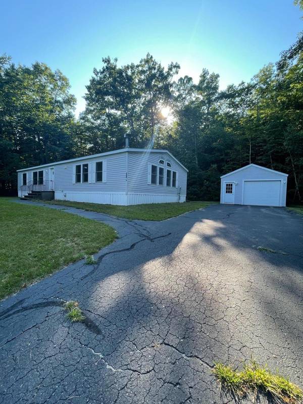 10 Audreys WAY, Casco, ME 04015