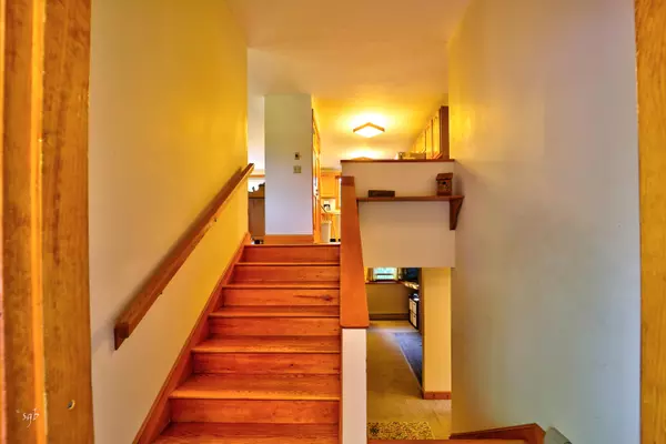 Sedgwick, ME 04676,273 Old County RD