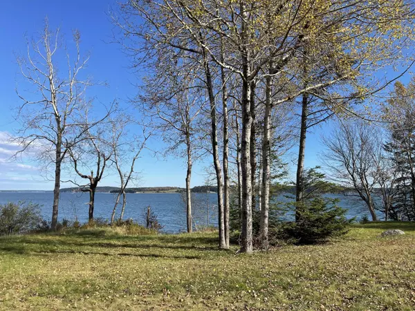 Jonesport, ME 04649,861 Mason Bay RD