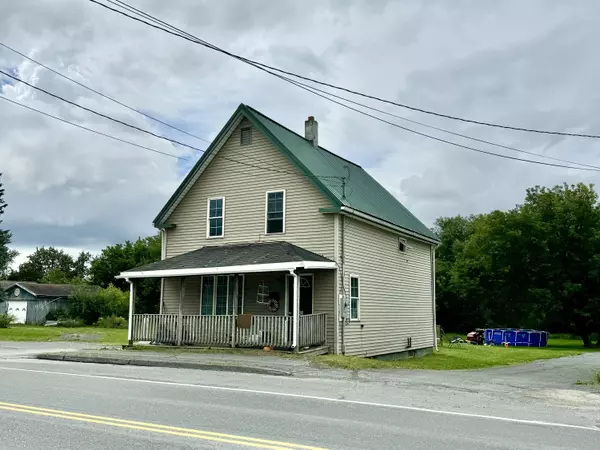 43 Market ST, Fort Kent, ME 04743