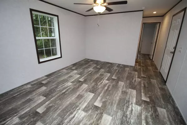 Mount Vernon, ME 04352,32 Round Stone RD