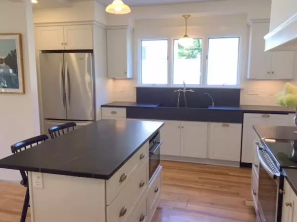 Waterville, ME 04901,18 Bartlett ST