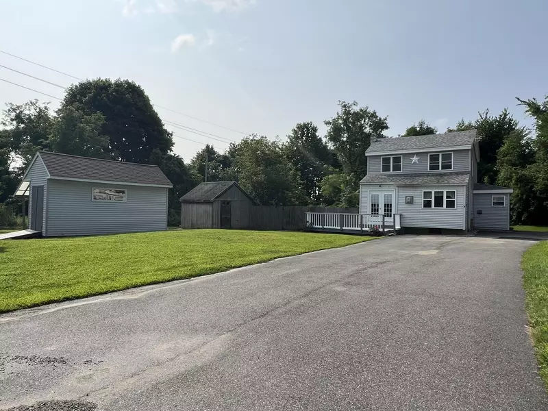 7 Vigue ST, Waterville, ME 04901