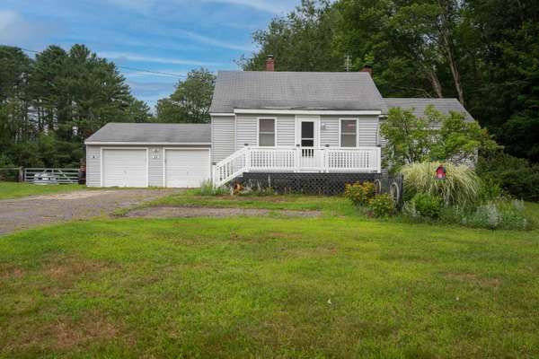 25 Ross RD, Kennebunk, ME 04043