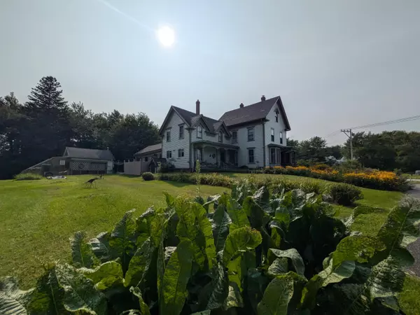 Milbridge, ME 04658,14 Spruce ST