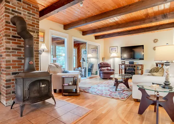 Scarborough, ME 04074,73 Winnocks Neck RD