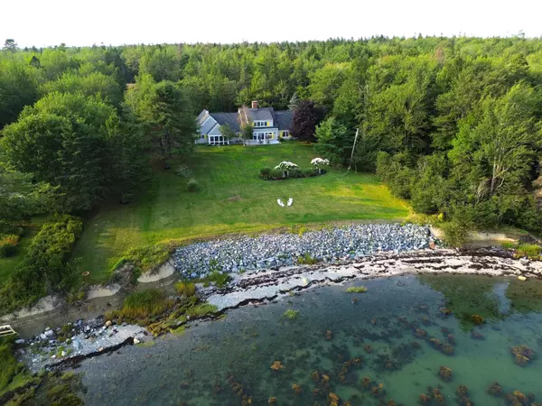 73 Narrows WAY, Lamoine, ME 04605