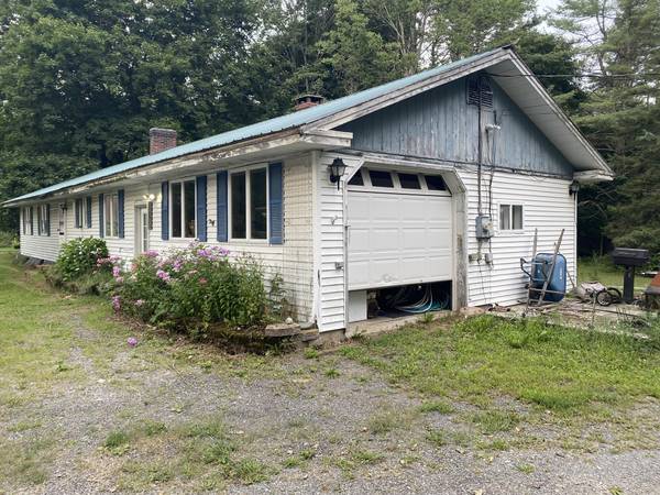 165 Swan Lake AVE, Belfast, ME 04915