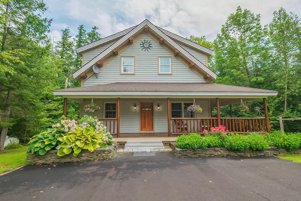 18 Pinkham RD, Embden, ME 04958