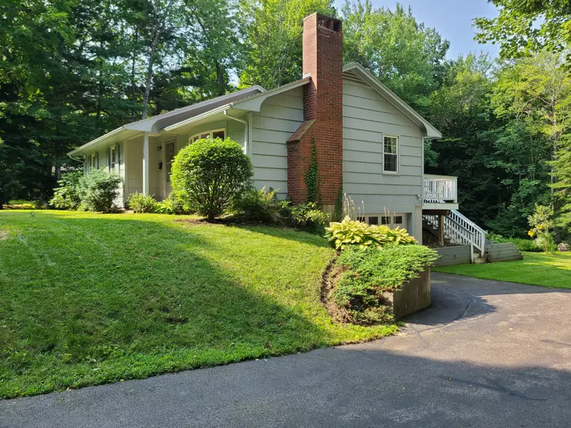 154 Park ST, Farmingdale, ME 04344