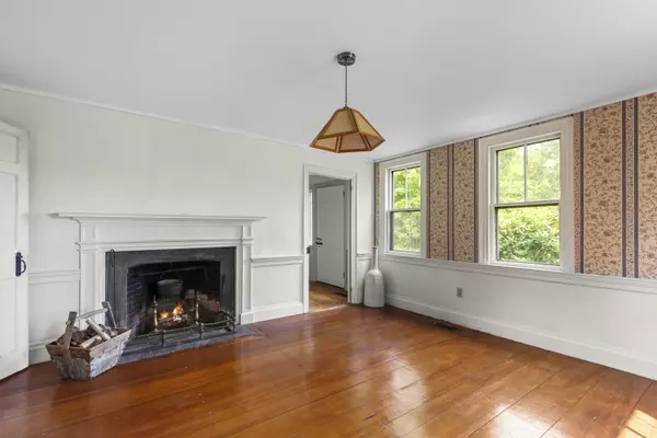 Searsmont, ME 04973,284 Lawry RD