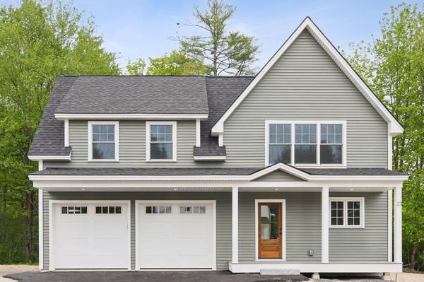 34 Nicklaus LN, Westbrook, ME 04092