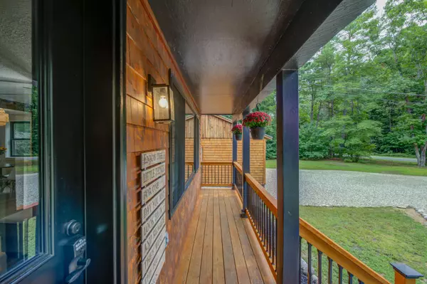 New Gloucester, ME 04260,17 Swamp RD