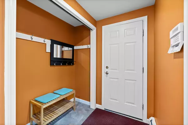 Kennebunkport, ME 04046,15 Lilac LN