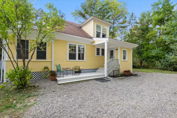 Orono, ME 04473,52 Park ST