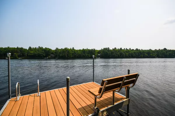 New Gloucester, ME 04260,15 Sunrise LN