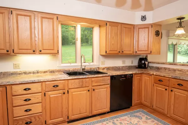 Guilford, ME 04443,4 Dean RD