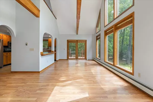 Baldwin, ME 04091,21 River RD