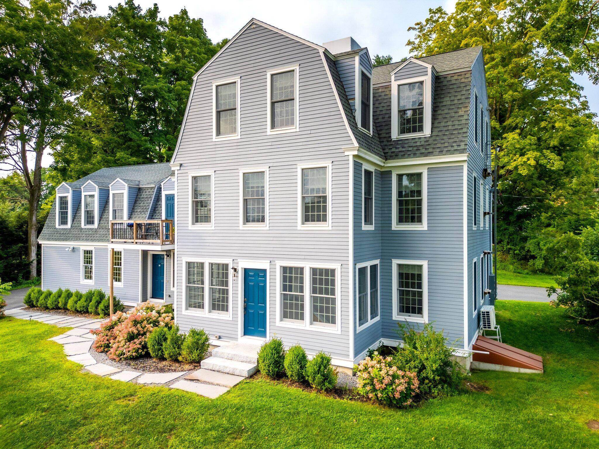 3 Cobbossee AVE #1, Gardiner, ME 04345