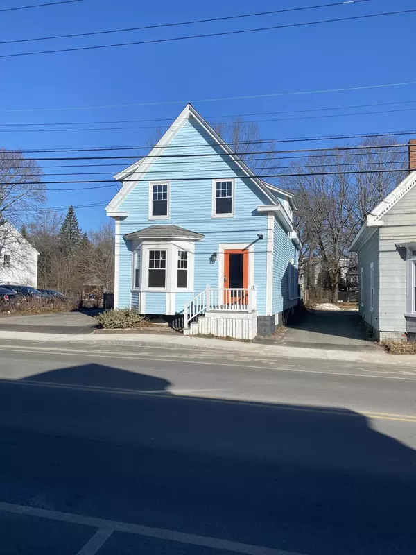 South Portland, ME 04106,372 Cottage RD