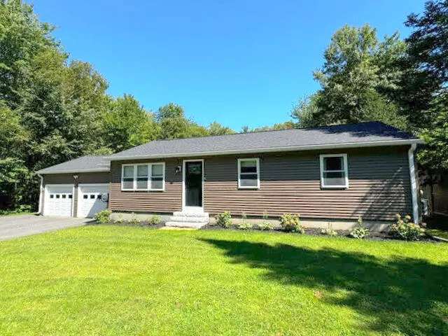 309 Smithfield RD, Oakland, ME 04963