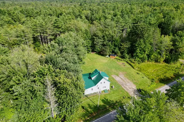 Detroit, ME 04929,516 Troy RD