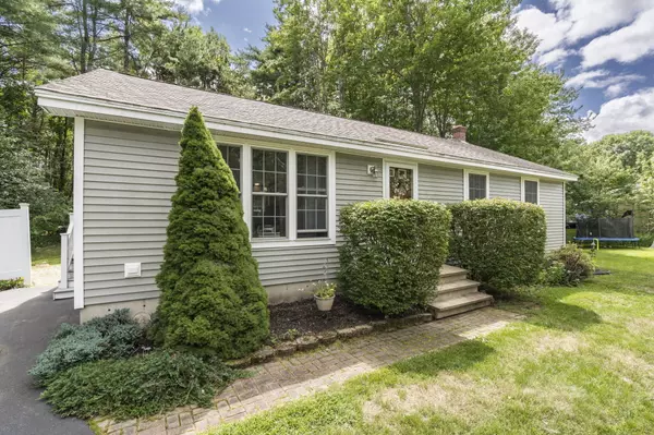 Saco, ME 04072,48 Hillview AVE