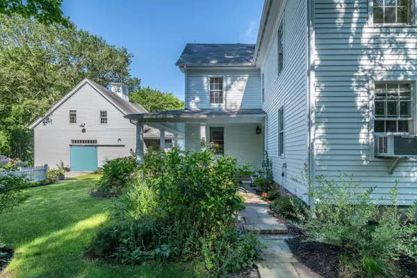 Freeport, ME 04032,39 Pleasant Hill RD