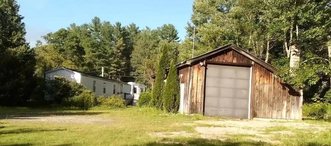 8 Snow Hill RD, New Gloucester, ME 04260