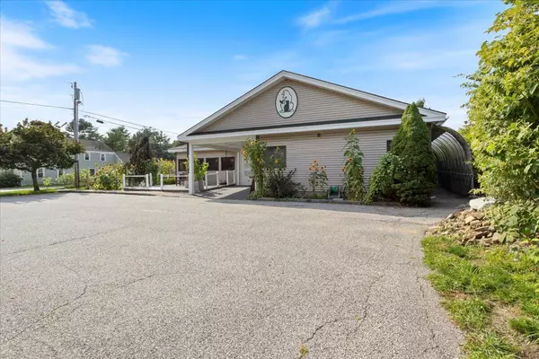 Yarmouth, ME 04096,75 Willow Street ST