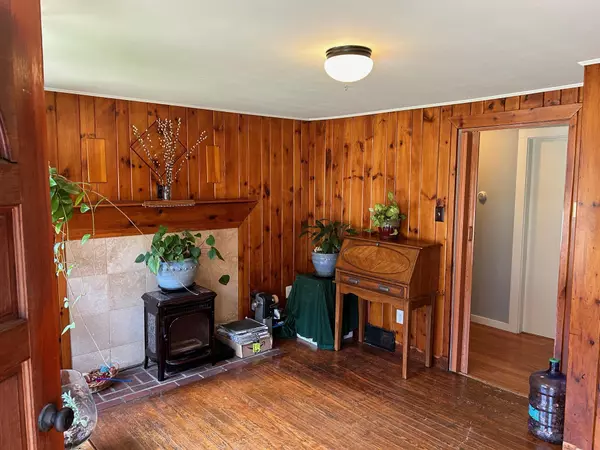 North Berwick, ME 03906,461 High ST