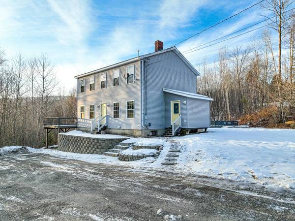 99 Cedar LN, Rumford, ME 04276