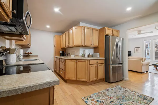 Portland, ME 04102,107 Emery ST #4