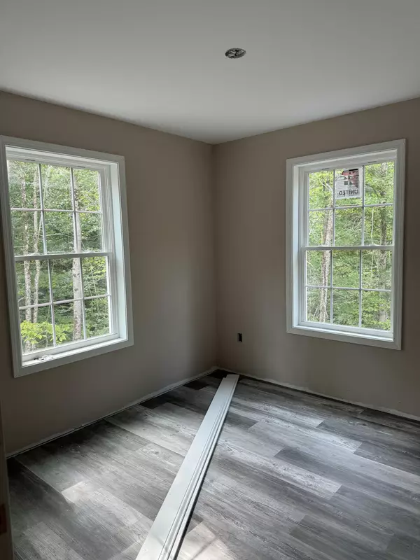 Limerick, ME 04048,5 Allaire DR