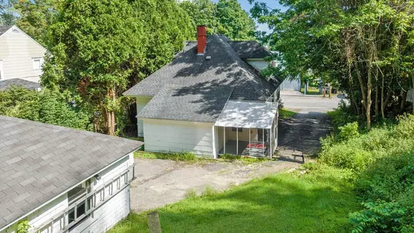 Auburn, ME 04210,11 Hazel ST