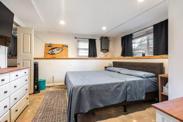 South Portland, ME 04106,19 Cleveland CIR