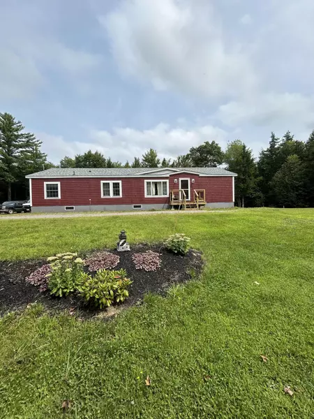 95 N North Howland RD, Howland, ME 04448