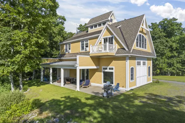 Edgecomb, ME 04556,6 Cochran RD