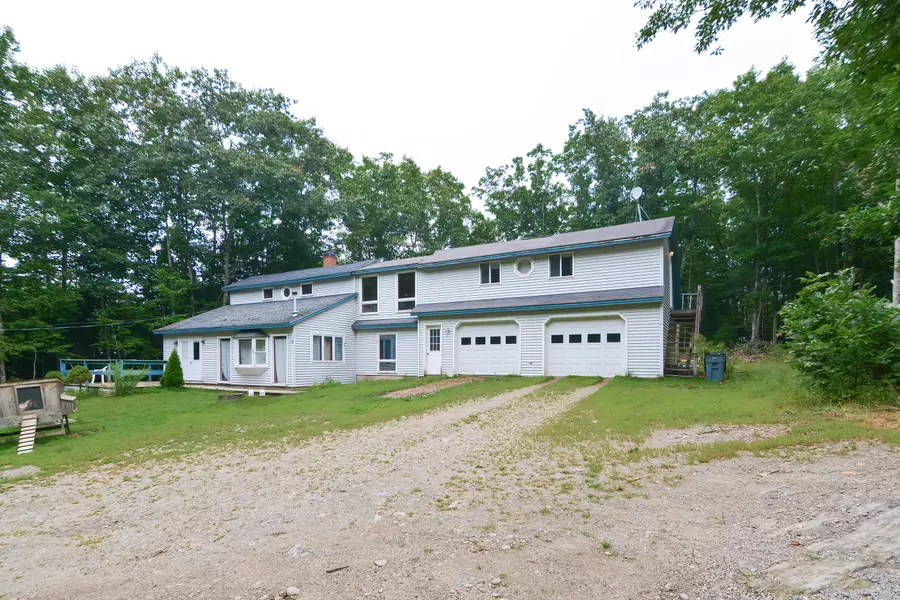 8 White Tail LN, Whitefield, ME 04353