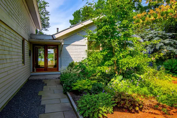 Brooksville, ME 04617,27 Cassatt RD